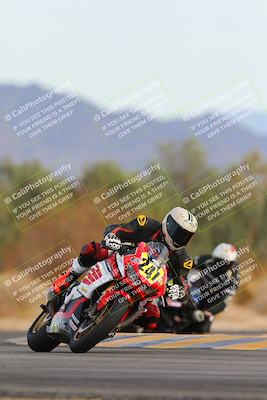 media/Feb-08-2025-CVMA (Sat) [[fcc6d2831a]]/Race 11-Amateur Supersport Open/